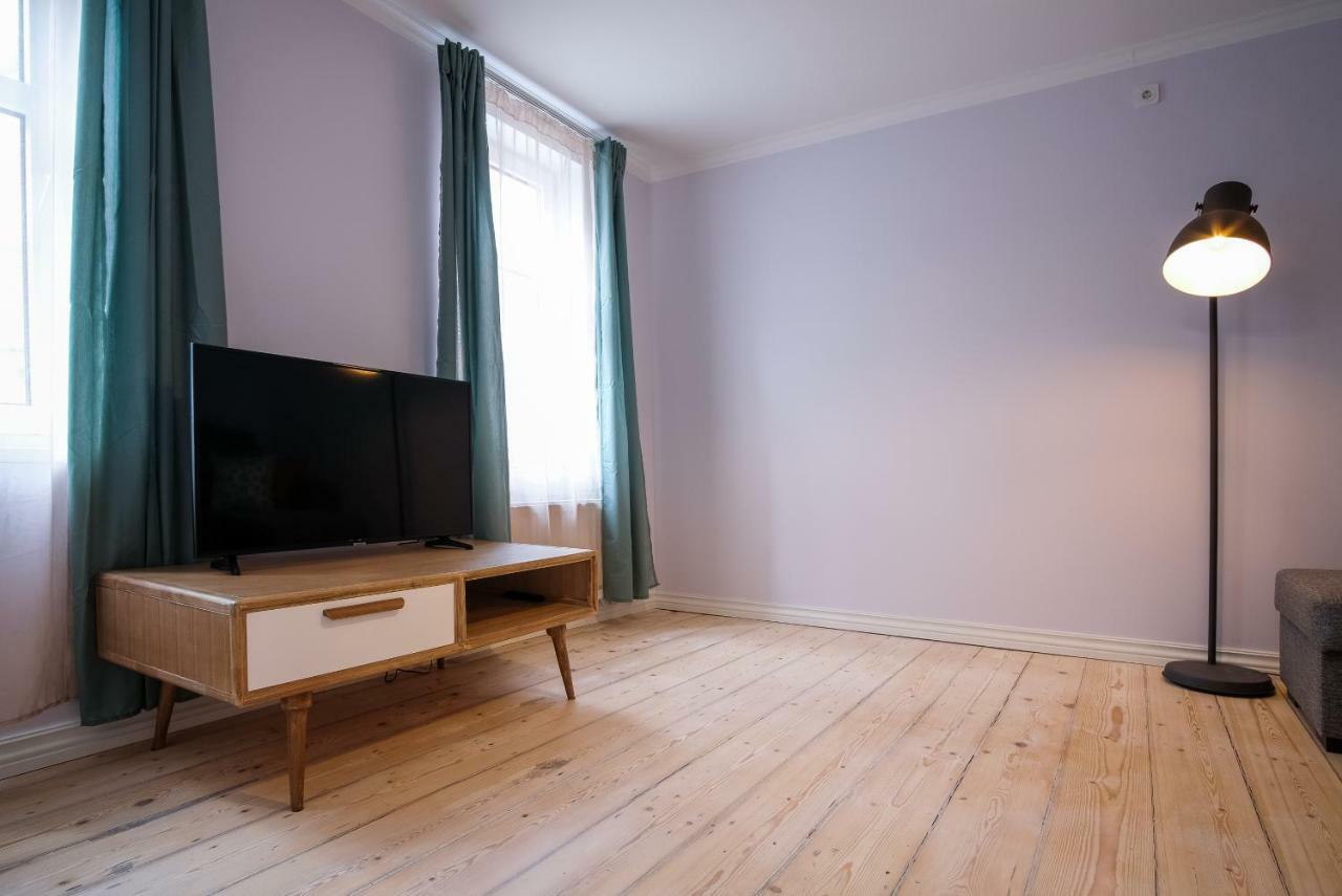 Dream - Authentic Near Seaplane Harbour Apartment